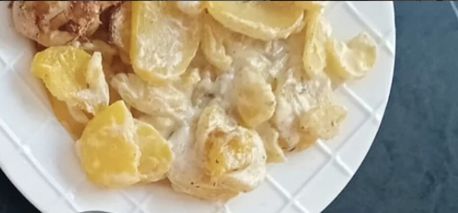 Plat traditionnel oriental poulet et pommes de terre